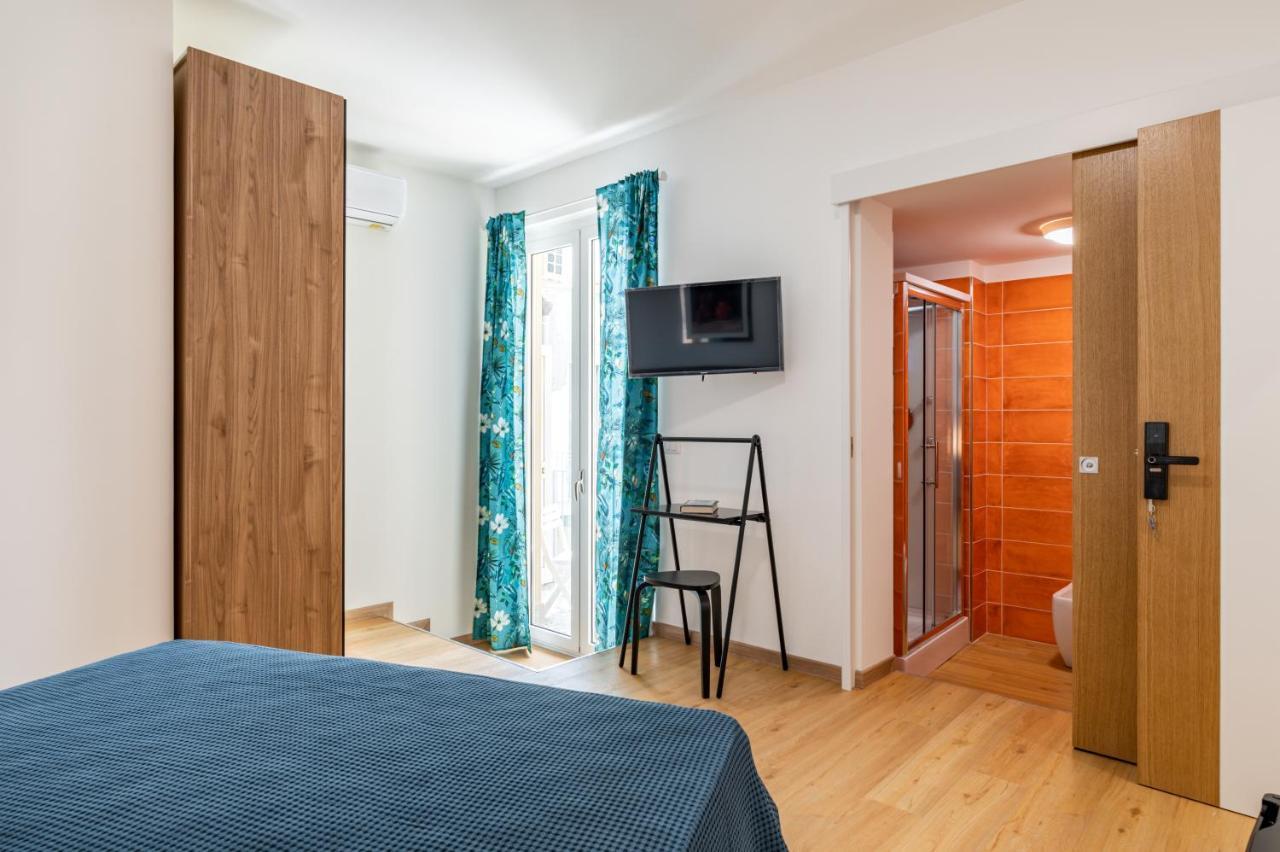 Catania Central Guest House - Rooms With Balcony エクステリア 写真