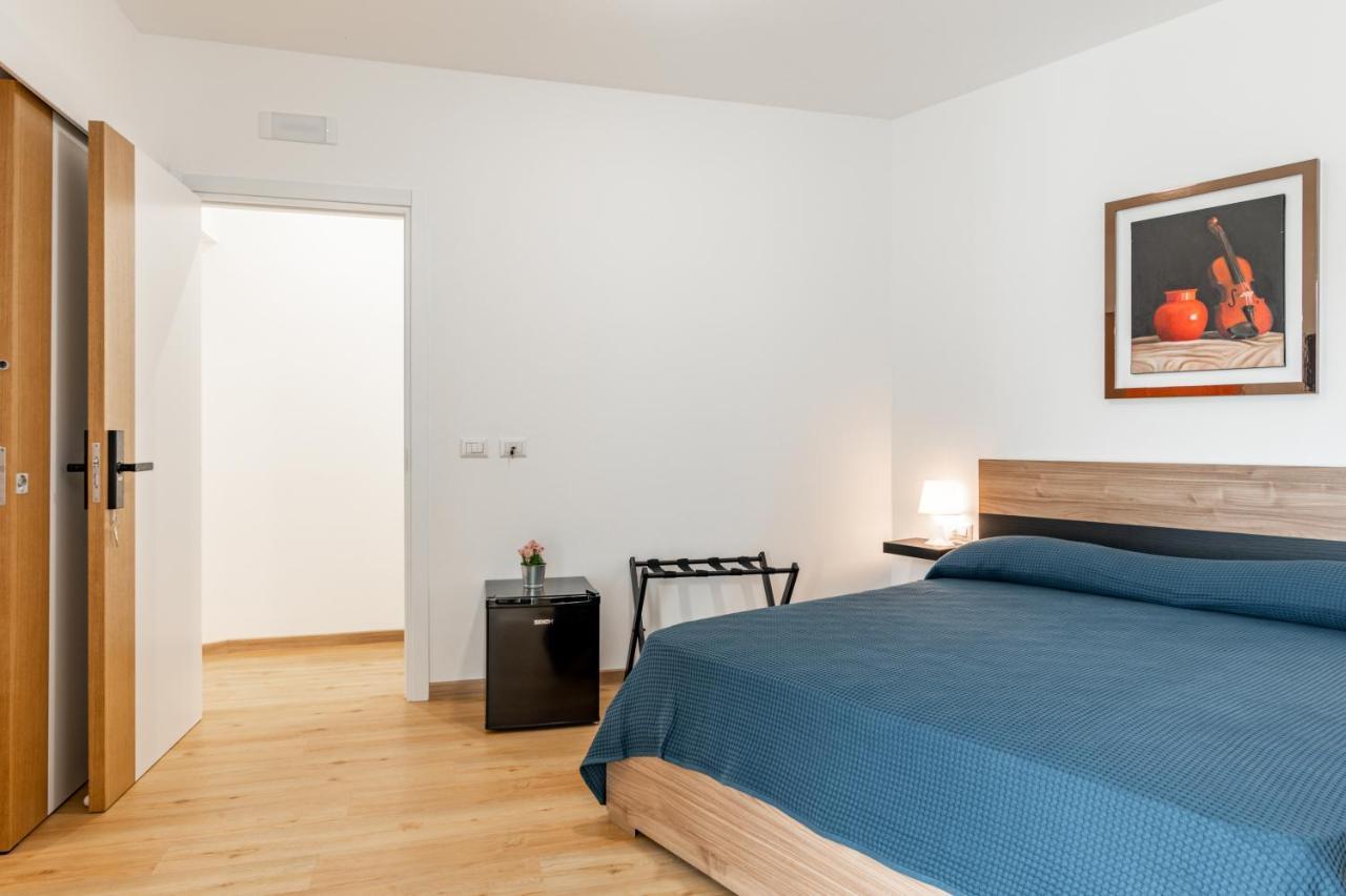Catania Central Guest House - Rooms With Balcony エクステリア 写真